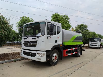 杭州用戶喜提12方灑水車，澆花、澆樹、綠化噴灑功能全