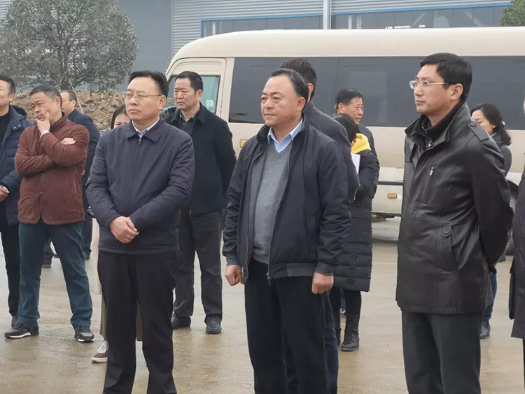 隨州市委、市人大代表團(tuán)蒞臨程力集團(tuán)商用車產(chǎn)業(yè)園視察