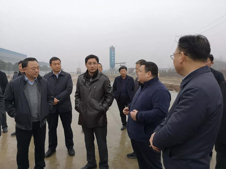 隨州市委、市人大代表團(tuán)蒞臨程力集團(tuán)商用車產(chǎn)業(yè)園視察